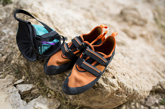 爬山鞋