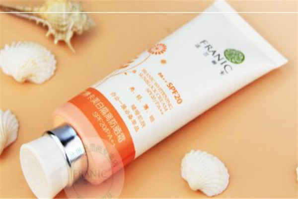 美白防曬霜排行榜10強 防曬又美白，不入手必定后悔呀