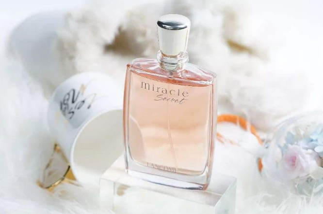 2019女士香水排名前十 最好聞的都在這里