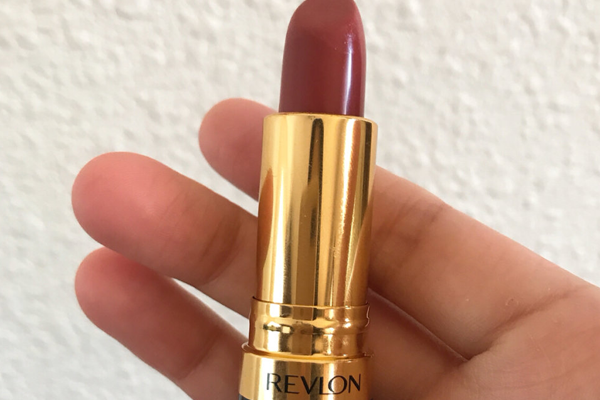 露華濃口紅哪個顏色最火？黑管唇膏225持久上色(5款推薦)