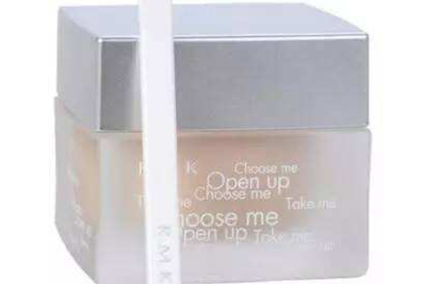 最適合大干皮的粉底液