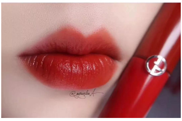 阿瑪尼口紅最火的色號(hào)排行榜 405蟬聯(lián)榜首，每一個(gè)都好看到爆