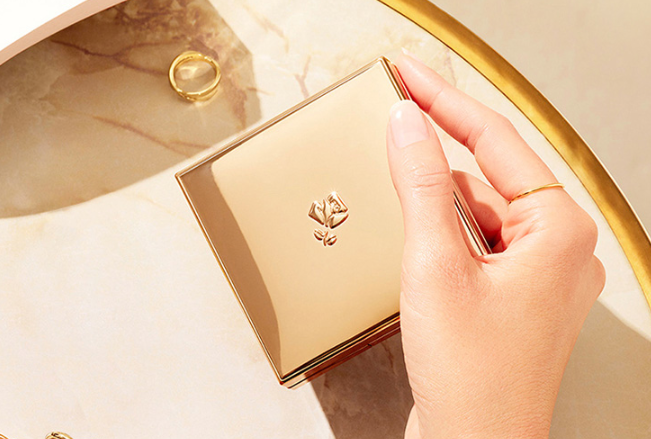 全球口碑底妝產(chǎn)品排行榜 輕盈底妝，塑造磨皮級美顏