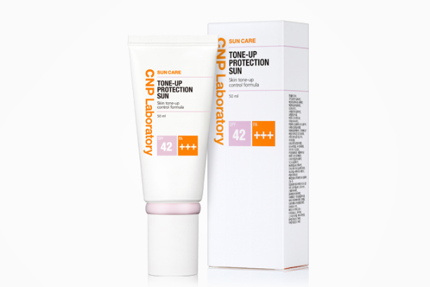 清爽不油膩的防曬推薦 高倍防曬系數(shù)，夏日無(wú)懼烈陽(yáng)