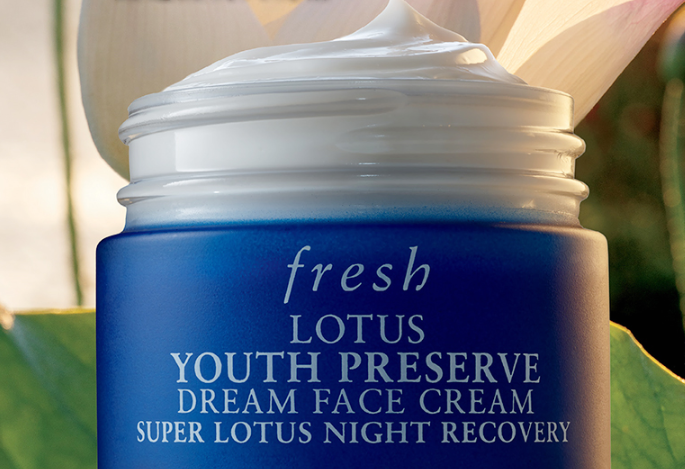 全球口碑晚霜排名 修復疲憊肌膚，讓你的臉部年輕依舊