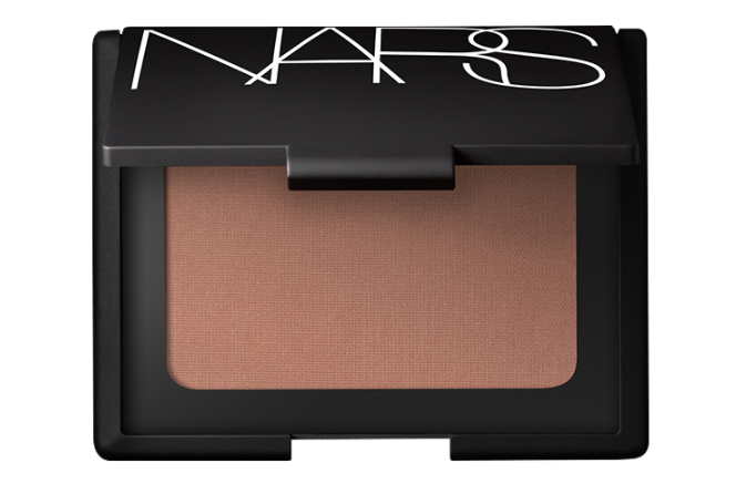 適合亞洲人的修容推薦 打造立體小V臉，讓妝容更精致