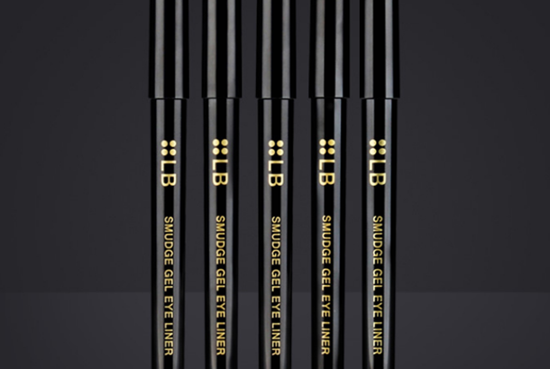 眼線膠筆哪個牌子不暈：小奧汀眼線液筆膠排行第一，超耐用