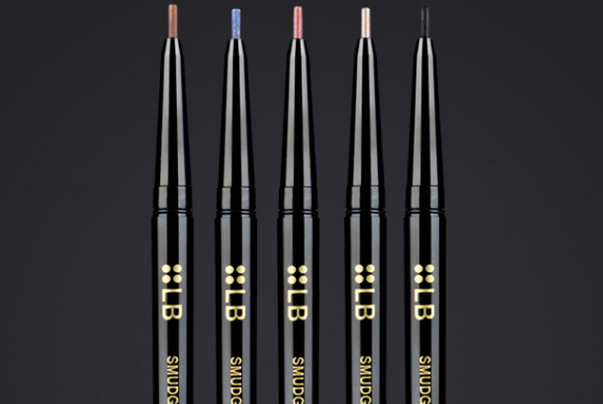 好用不暈染的眼線膠筆：凱朵排名第一，火烈鳥排名第五