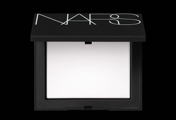 歐萊雅白胖子無痕蜜粉餅