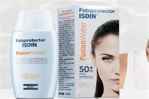 清爽不油膩的防曬霜排行榜 防曬又滋潤，還不趕緊入手