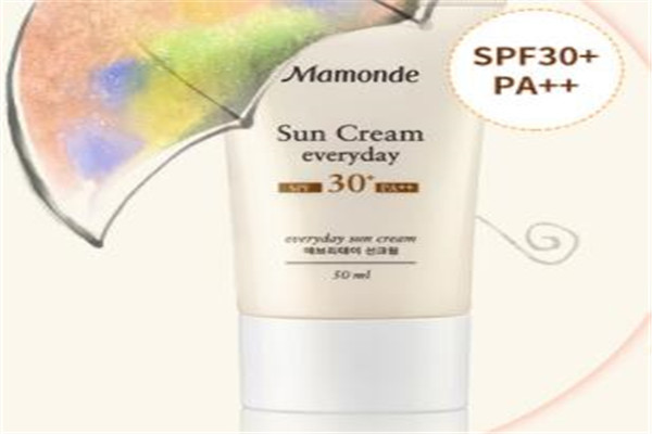 清爽不油膩的防曬霜排行榜 防曬又滋潤，還不趕緊入手