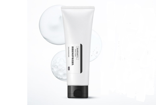 男士控油祛痘洗面奶排行榜 深層清潔，保持年輕活力肌膚