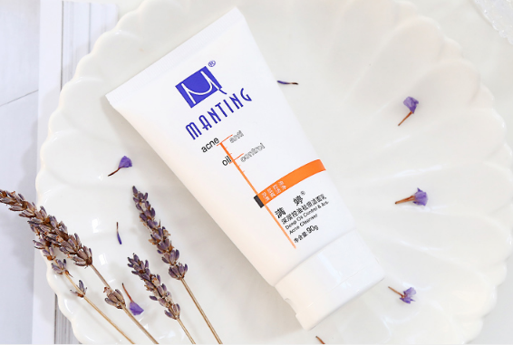 青少年祛痘洗面奶排名 讓毛孔自由呼吸,還你細膩肌膚