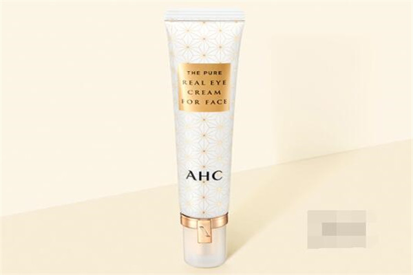 抗皺緊致護膚品排行榜 看得到年輕，猜不出年齡的好物推薦