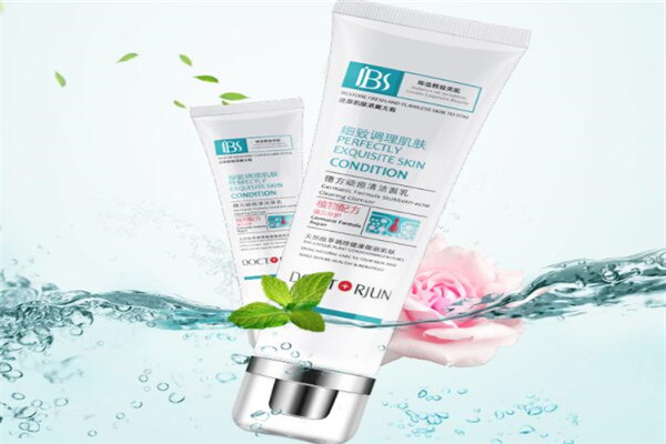 除螨祛痘洗面奶排行榜 溫和除螨祛痘的最佳選擇，不看后悔