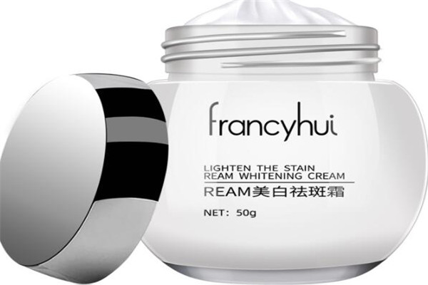 淡化雀斑護膚品排行榜 逆襲斑皮，是你淡斑路上的不二之選