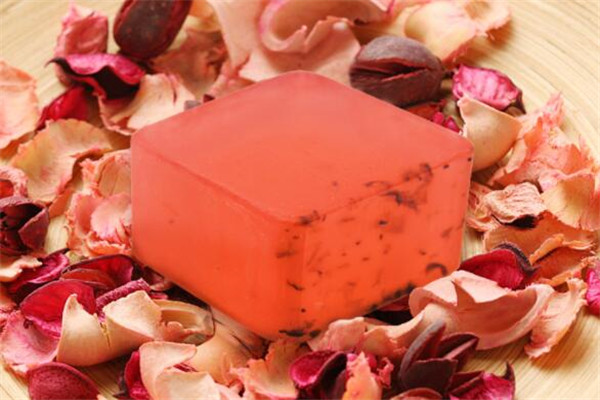 除螨護膚品十大排行榜 煥亮健康水潤肌的利器，趕緊來看