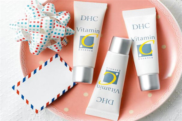 淡化色斑的護膚品排行榜 卓效凈白，祛斑無壓力