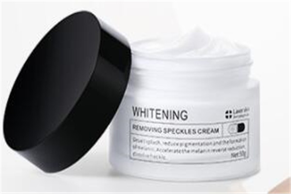 淡化色斑的護膚品排行榜 卓效凈白，祛斑無壓力