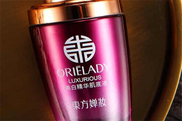 淡化色斑的護膚品排行榜 卓效凈白，祛斑無壓力