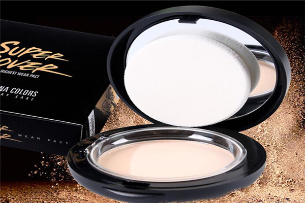 泰國定妝粉排行榜10強 mistine兩款上榜，你入手過哪些