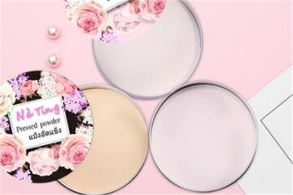 泰國定妝粉排行榜10強 mistine兩款上榜，你入手過哪些