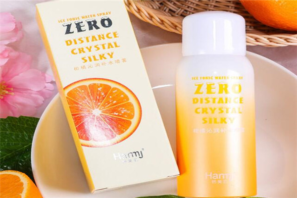 保濕不油膩的防曬噴霧排行榜，輕盈透氣的不二之選