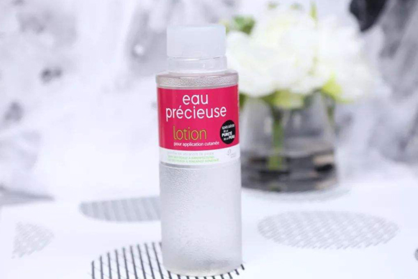 毛孔收斂水排行前十名