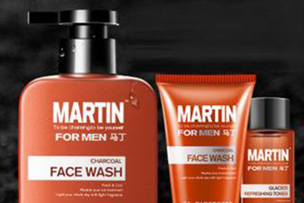 男士補水洗面奶