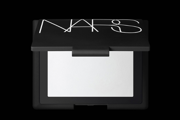 控油定妝粉排行榜 拒絕脫妝，打造清爽啞光肌膚