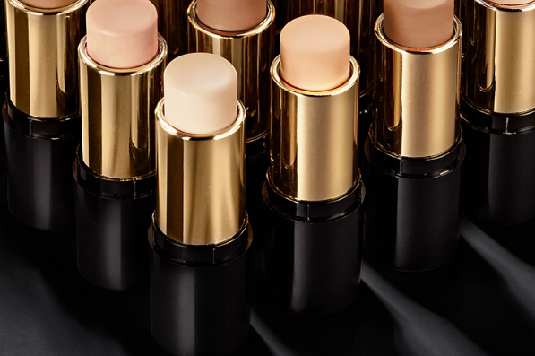 玫珂菲全新清晰無痕粉底棒