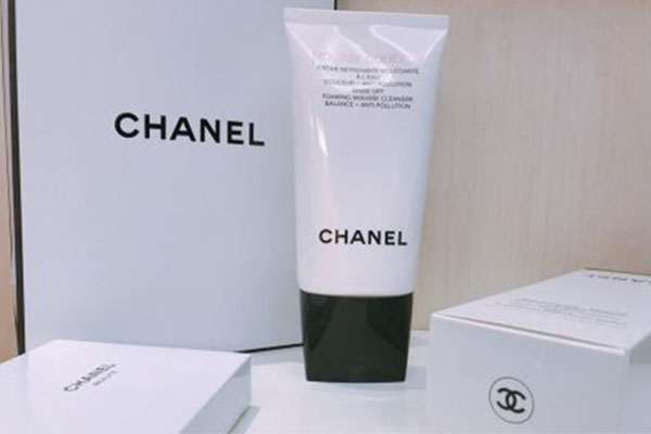 25歲到30歲護(hù)膚品排行榜，適宜輕熟肌膚的護(hù)膚品推薦