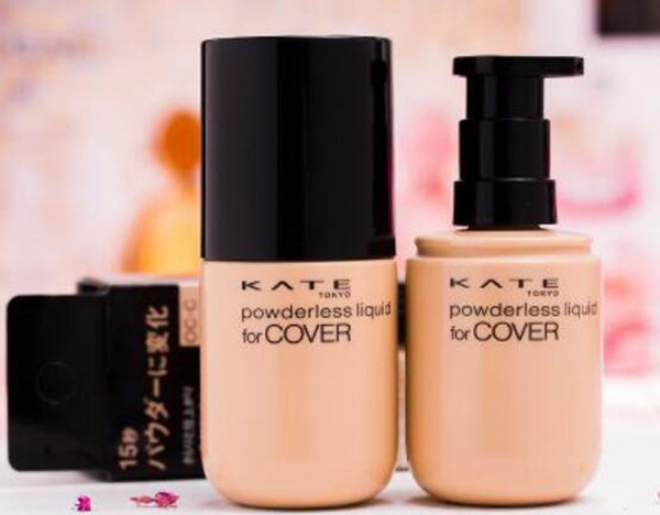 不輸大牌的十大粉底液，適合學生黨的平價好用的粉底液