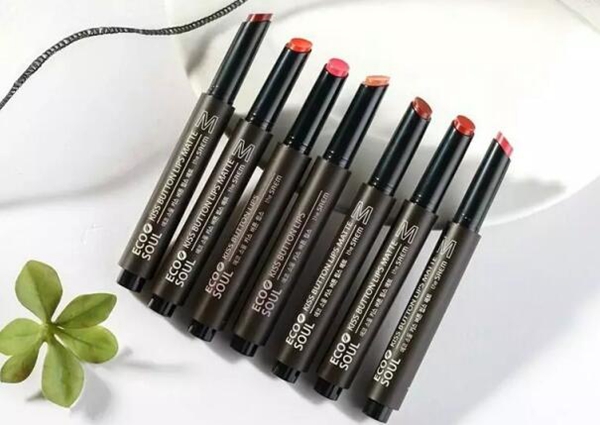 適合學生黨的口紅品牌，平價好用的口紅集合