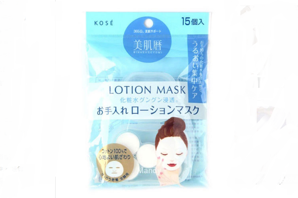 的滲透效果很好，它的材質也比較柔軟，所以很親膚，不會有過度摩擦刺激的狀況，能夠讓水分更好的被皮膚吸收。