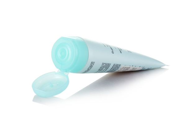 清潔洗面奶排行榜10強,洗出純凈透亮的肌膚