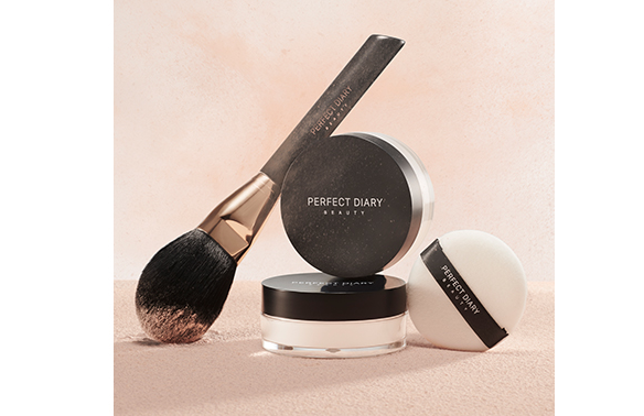 國產定妝散粉排行：推薦十款控油好用的散粉讓妝容更精致 