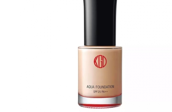 混干皮粉底液排行，最適合混干皮的粉底液有哪些