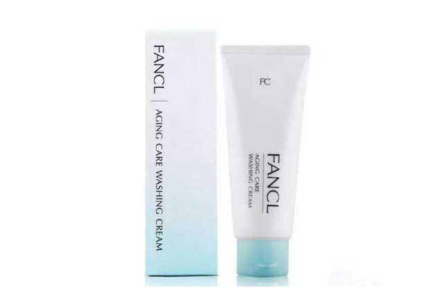 去油保濕洗面奶排行榜,讓皮膚不再油光滿面