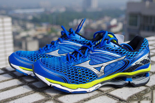 美津濃預言5怎么樣?美津濃預言系列和亞瑟哪個好?