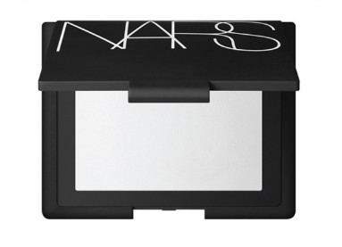 定妝哪個牌子好用？什么散粉、蜜粉定妝效果好？