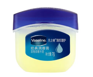 凡士林唇膏和修護晶凍區別在哪 凡士林唇膏和修護晶凍哪個好用