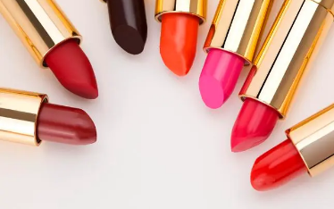 口紅是什么材料做成的 口紅的主要材料是什么