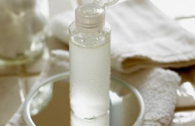 自制爽膚水用什么材料最好 自制爽膚水怎么做好用