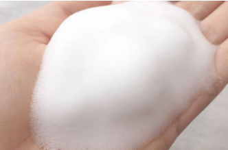 用洗面奶洗臉后臉特別緊繃為什么